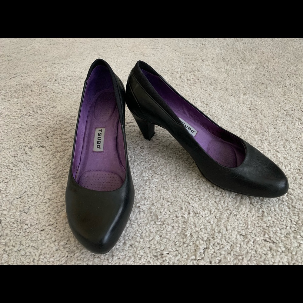 Comfy, classic Tsubo black leather heels - Size 8.5